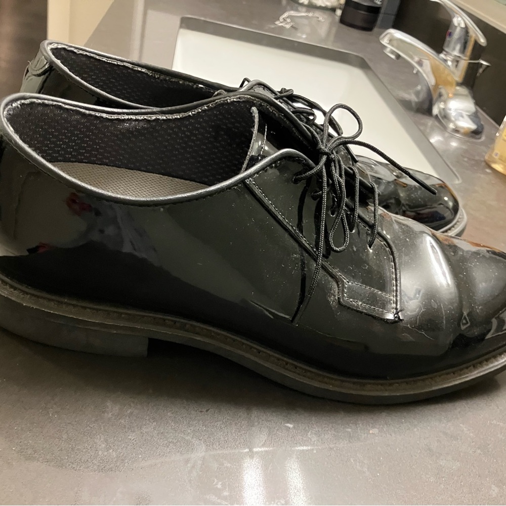 Vibram Black Sole with Textured Grip